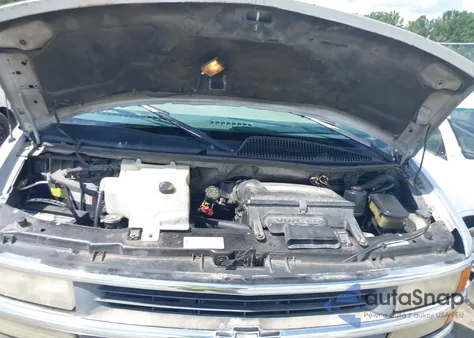 1996 Chevrolet G20 from USA, damaged, VIN 1GCGG25R8T1037311